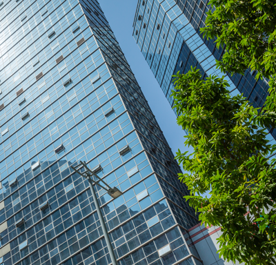 detalhe-da-fachada-de-arquitetura-moderna